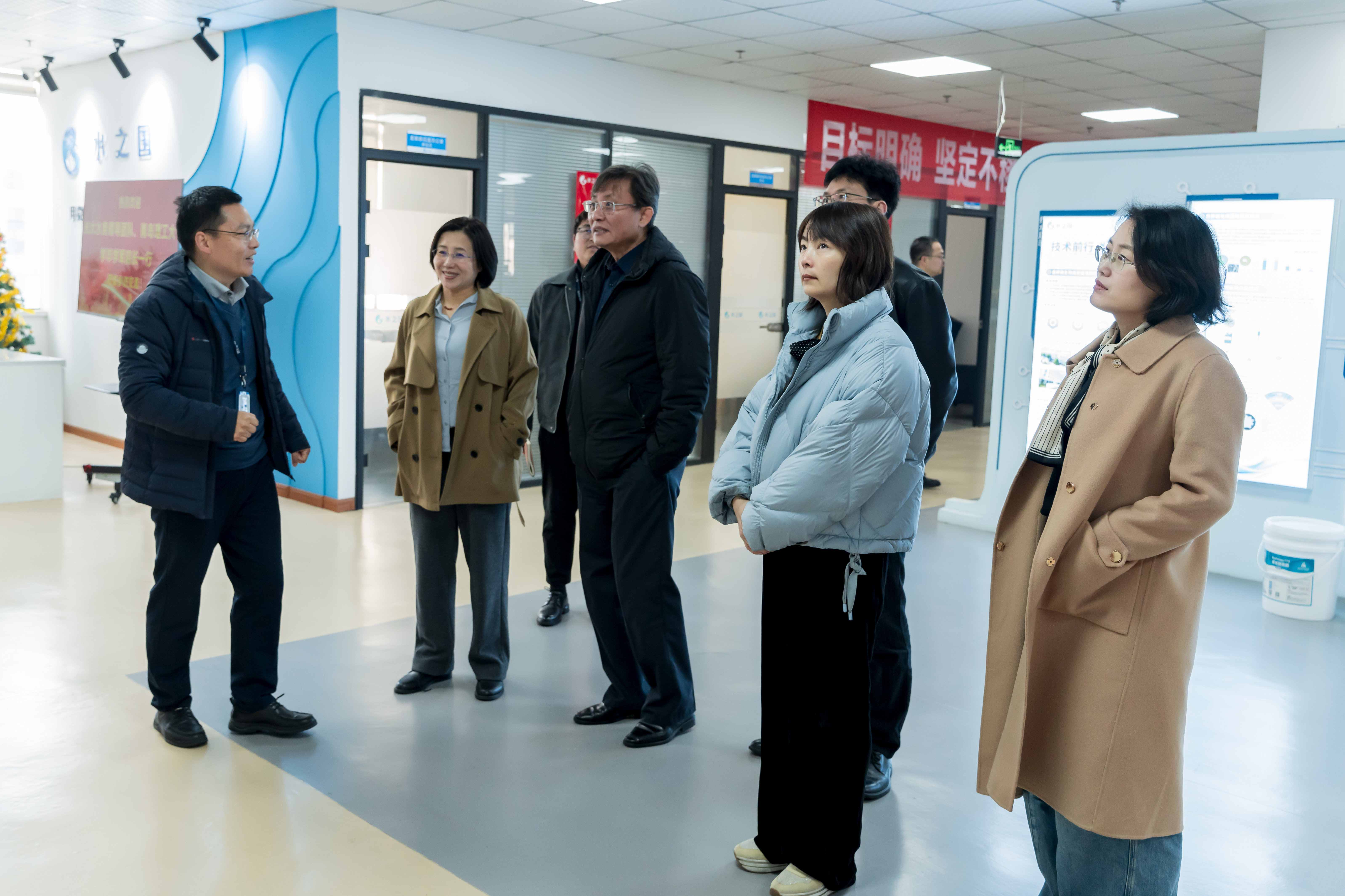 深入污水科技前沿，青岛理工&光大水务莅临DB娱乐集团官网参观交流！